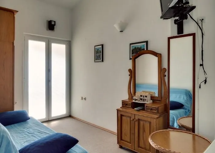 Appartement By The Sea Prvic Luka, Prvic - 12064 Prvić Luka